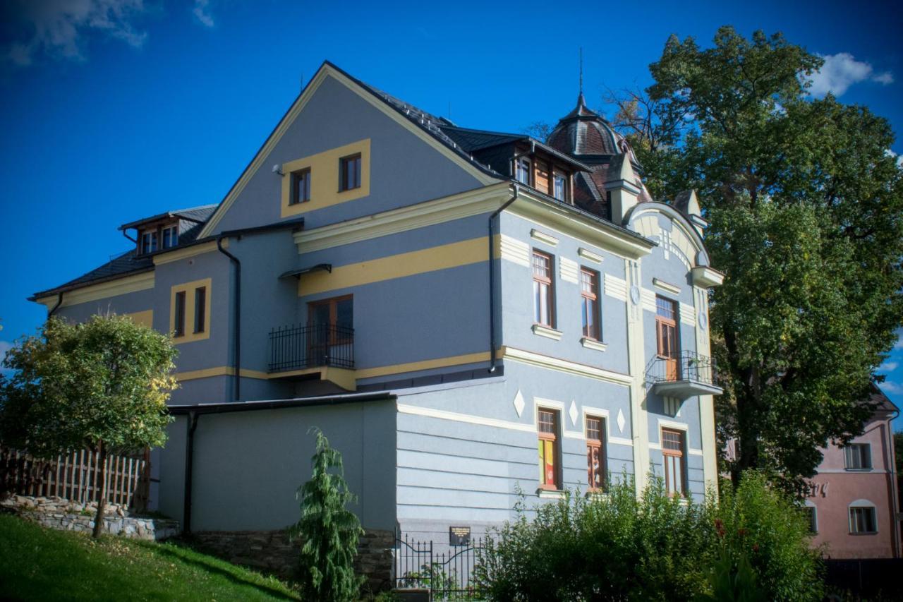 Penzion U Skoly Stare Mesto  Exterior photo